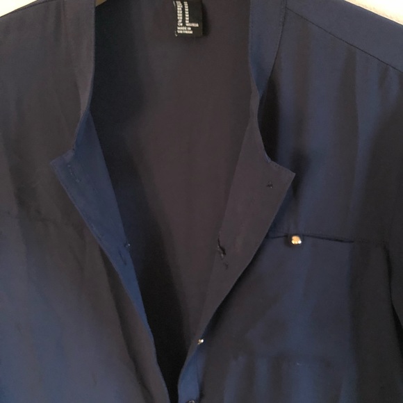 Navy blue crepe work basic! Lightweight and flowy - Picture 2 of 4